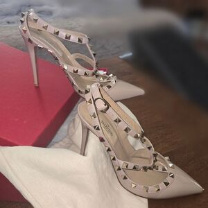 Valentino Rockstud Women's Beige  Heels